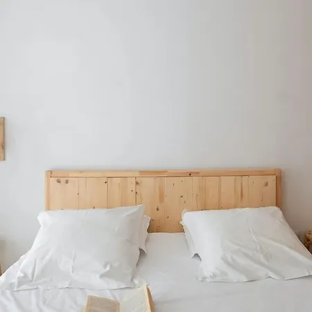 Apartment Plum Guide - Chipmunk